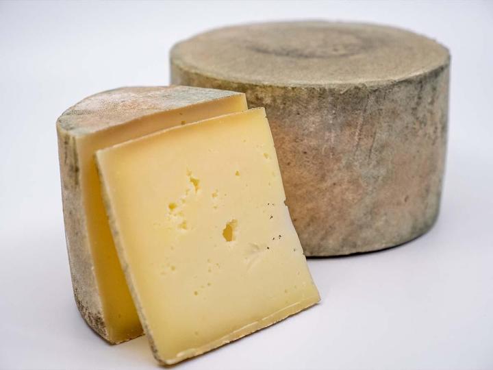 Fromage fermier à Orègue